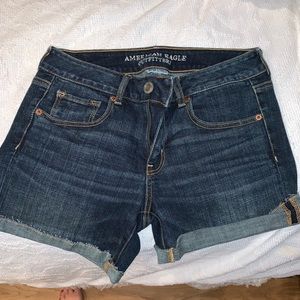 Size 8 American eagle blue jean shorts